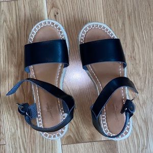 Rae faux leather wedge